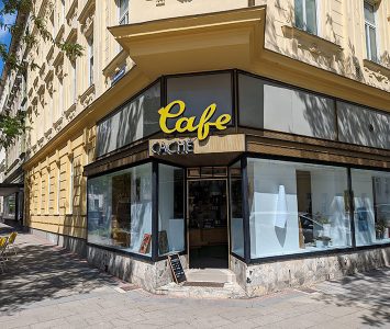 Frühstück im Café Caché in Wien