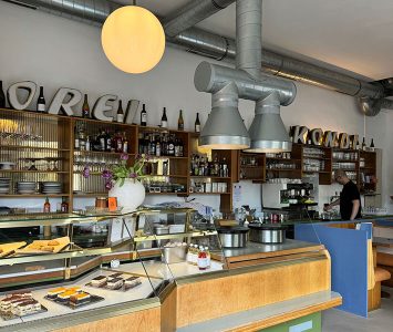 Frühstück im Café Caché in Wien