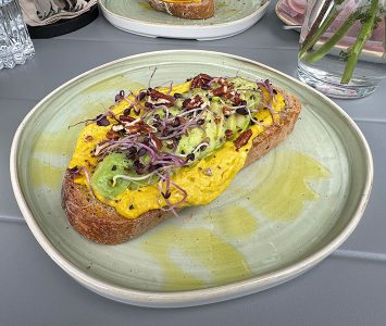 Frühstück im Café Laska in Wien