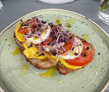 Frühstück im Café Laska in Wien